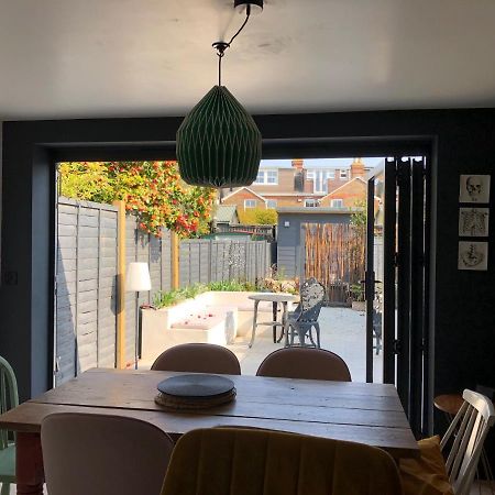 Boutique Home Near Chichester Centre מראה חיצוני תמונה